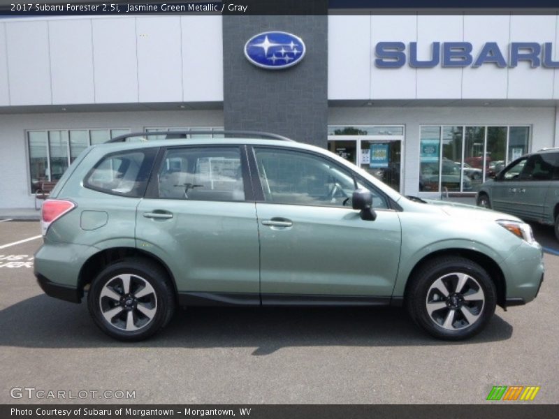 Jasmine Green Metallic / Gray 2017 Subaru Forester 2.5i