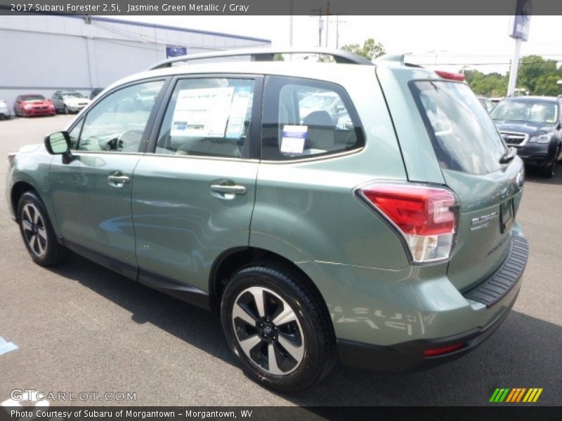 Jasmine Green Metallic / Gray 2017 Subaru Forester 2.5i