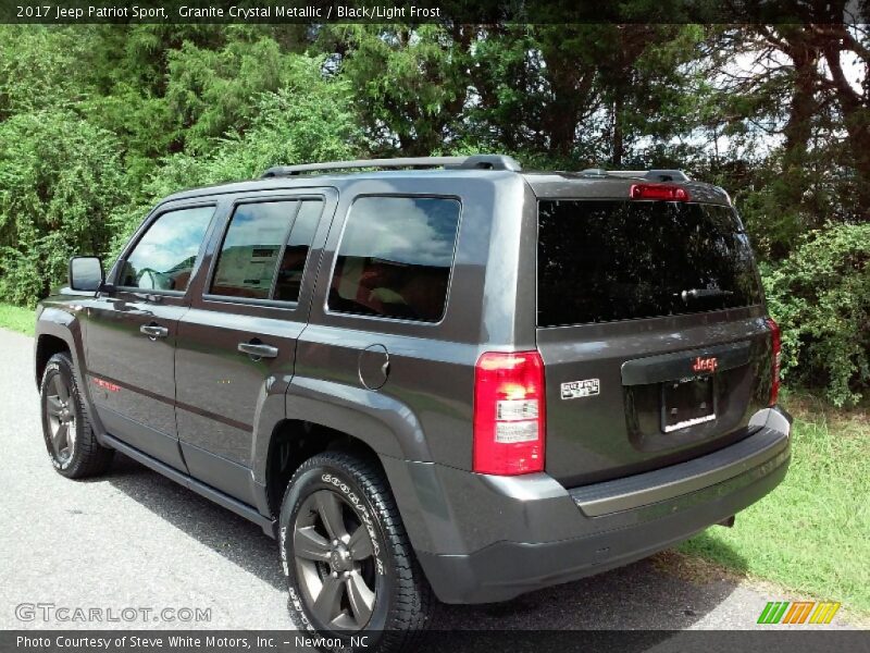 Granite Crystal Metallic / Black/Light Frost 2017 Jeep Patriot Sport