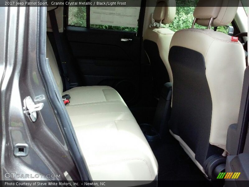 Granite Crystal Metallic / Black/Light Frost 2017 Jeep Patriot Sport