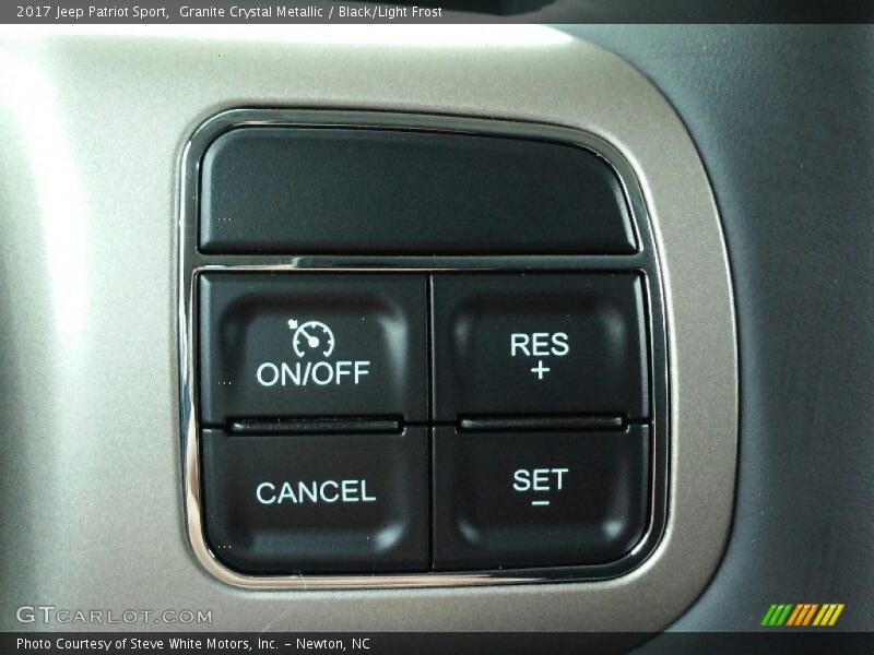 Granite Crystal Metallic / Black/Light Frost 2017 Jeep Patriot Sport