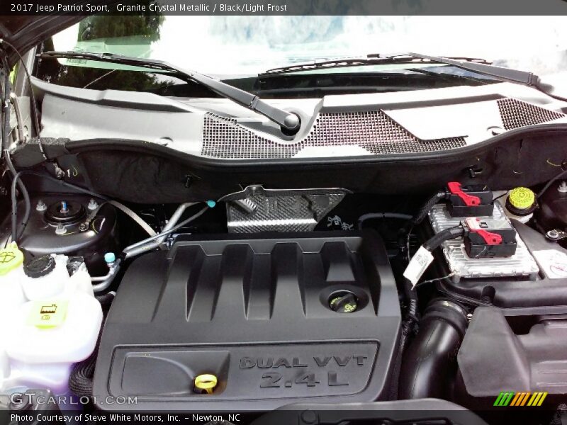 Granite Crystal Metallic / Black/Light Frost 2017 Jeep Patriot Sport