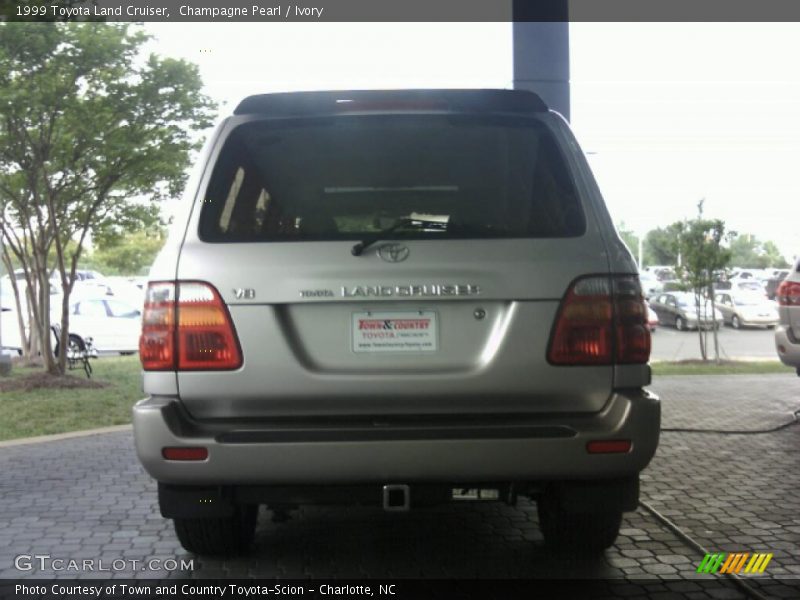 Champagne Pearl / Ivory 1999 Toyota Land Cruiser