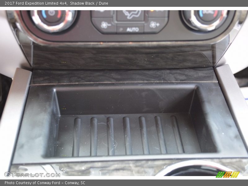 Shadow Black / Dune 2017 Ford Expedition Limited 4x4