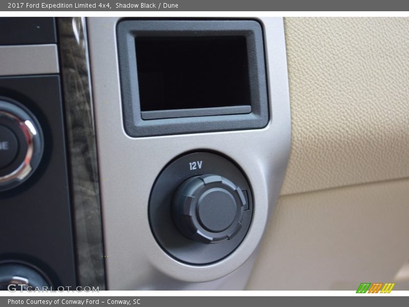 Shadow Black / Dune 2017 Ford Expedition Limited 4x4