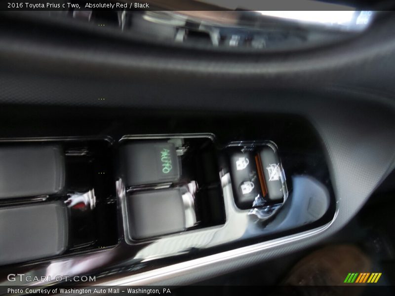 Absolutely Red / Black 2016 Toyota Prius c Two