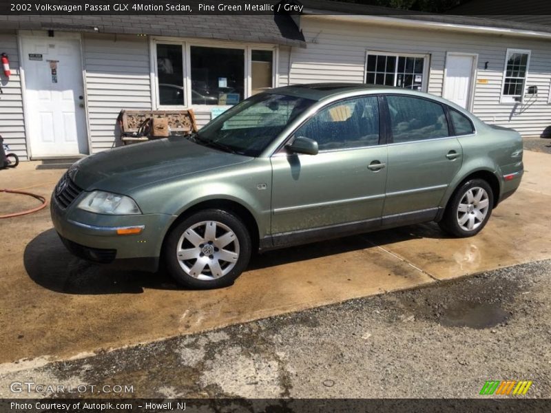 Pine Green Metallic / Grey 2002 Volkswagen Passat GLX 4Motion Sedan