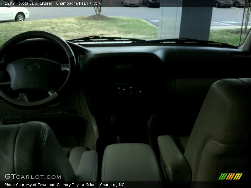Champagne Pearl / Ivory 1999 Toyota Land Cruiser