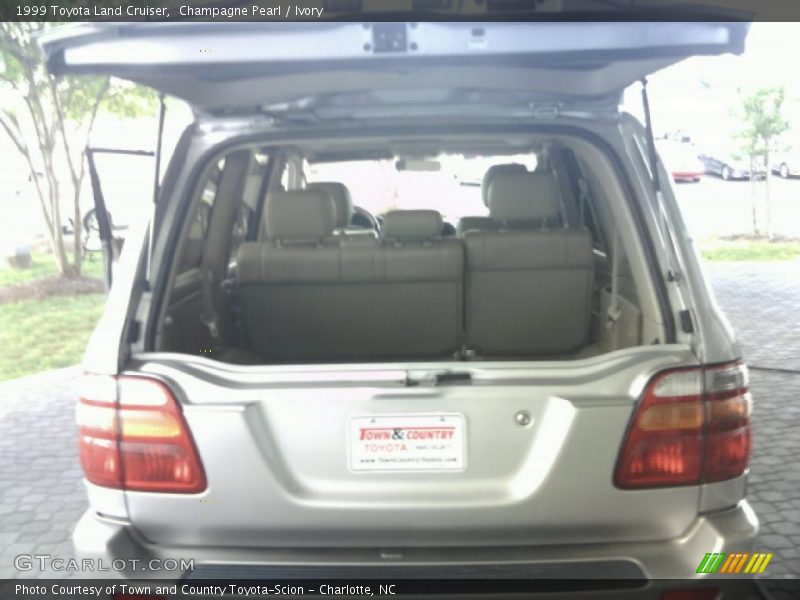 Champagne Pearl / Ivory 1999 Toyota Land Cruiser