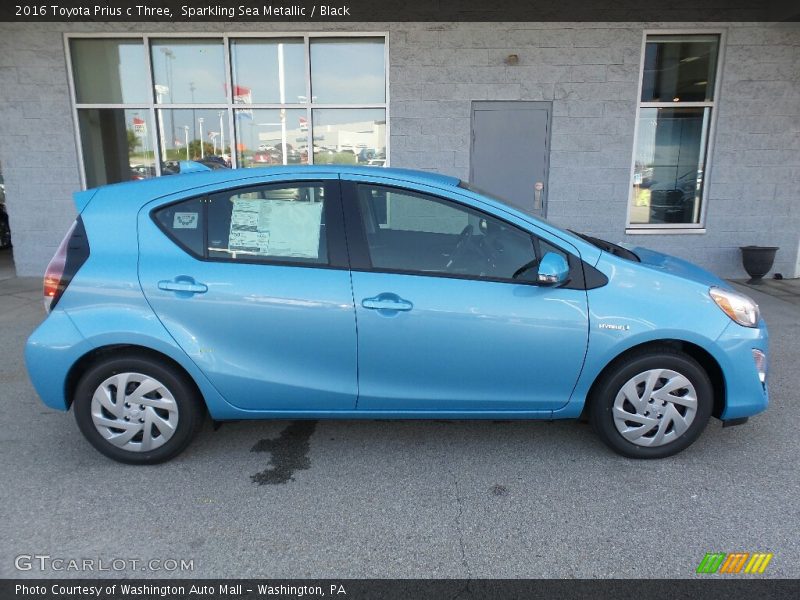 2016 Prius c Three Sparkling Sea Metallic