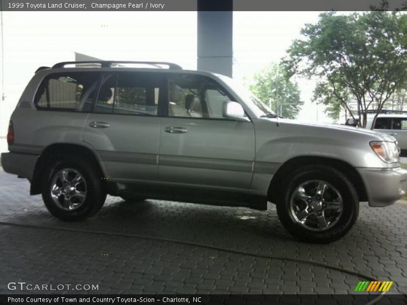 Champagne Pearl / Ivory 1999 Toyota Land Cruiser