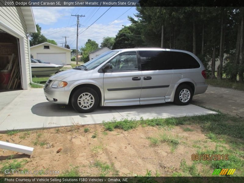Bright Silver Metallic / Medium Slate Gray 2005 Dodge Grand Caravan SE