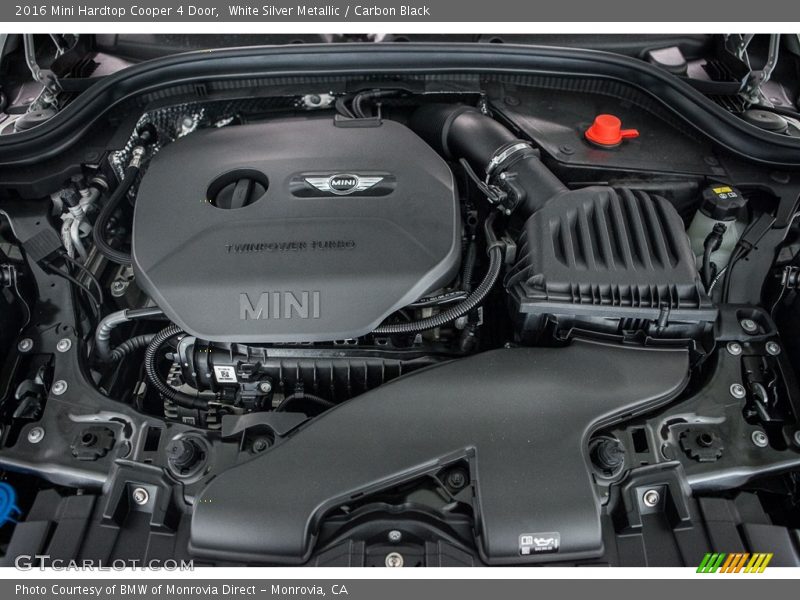 White Silver Metallic / Carbon Black 2016 Mini Hardtop Cooper 4 Door