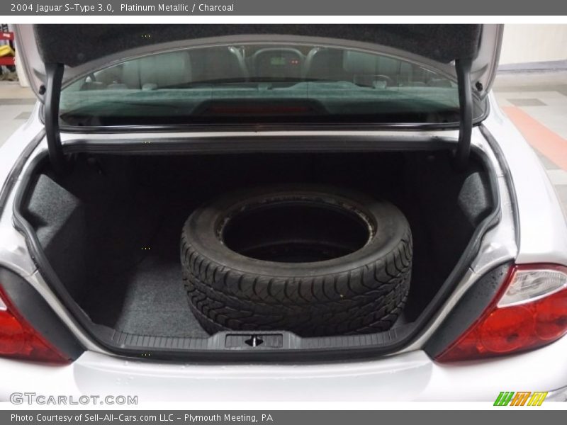 Platinum Metallic / Charcoal 2004 Jaguar S-Type 3.0