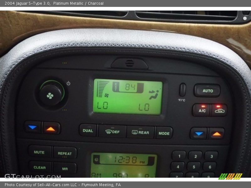 Platinum Metallic / Charcoal 2004 Jaguar S-Type 3.0