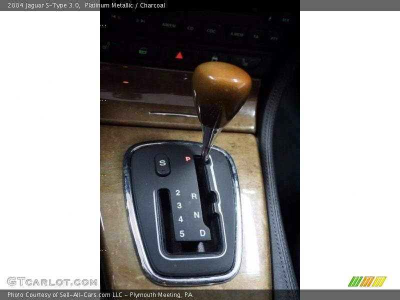 Platinum Metallic / Charcoal 2004 Jaguar S-Type 3.0