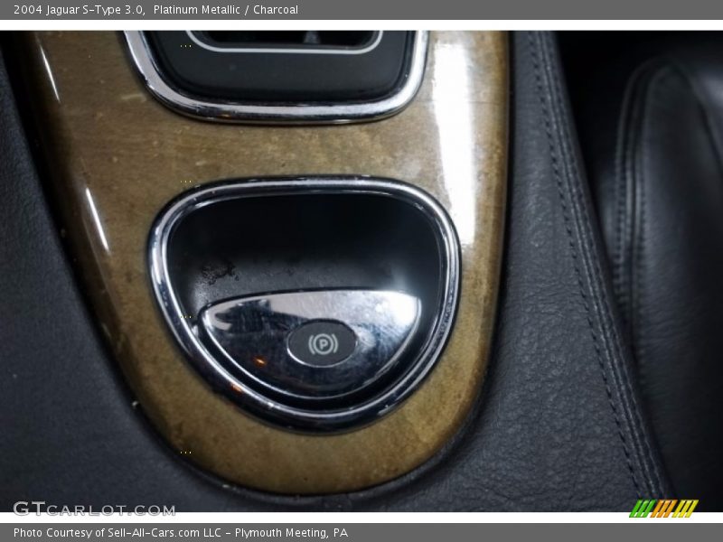Platinum Metallic / Charcoal 2004 Jaguar S-Type 3.0