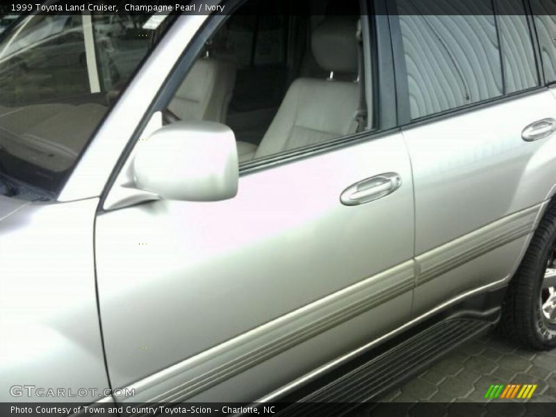 Champagne Pearl / Ivory 1999 Toyota Land Cruiser