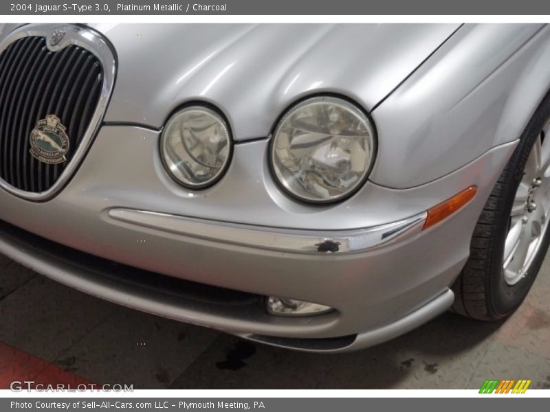 Platinum Metallic / Charcoal 2004 Jaguar S-Type 3.0