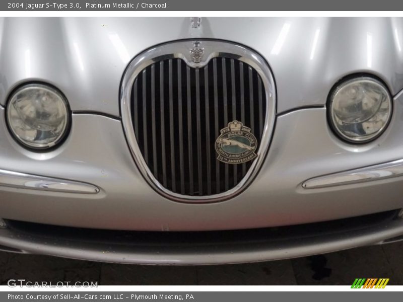Platinum Metallic / Charcoal 2004 Jaguar S-Type 3.0