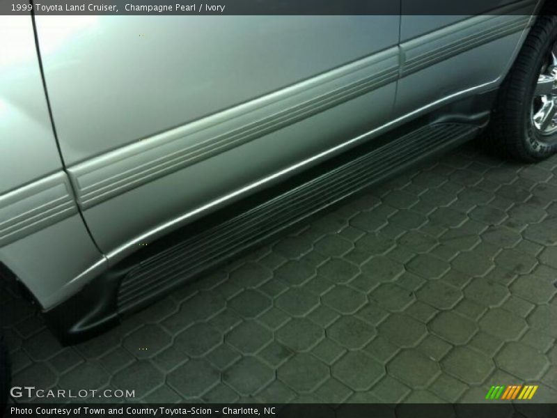 Champagne Pearl / Ivory 1999 Toyota Land Cruiser