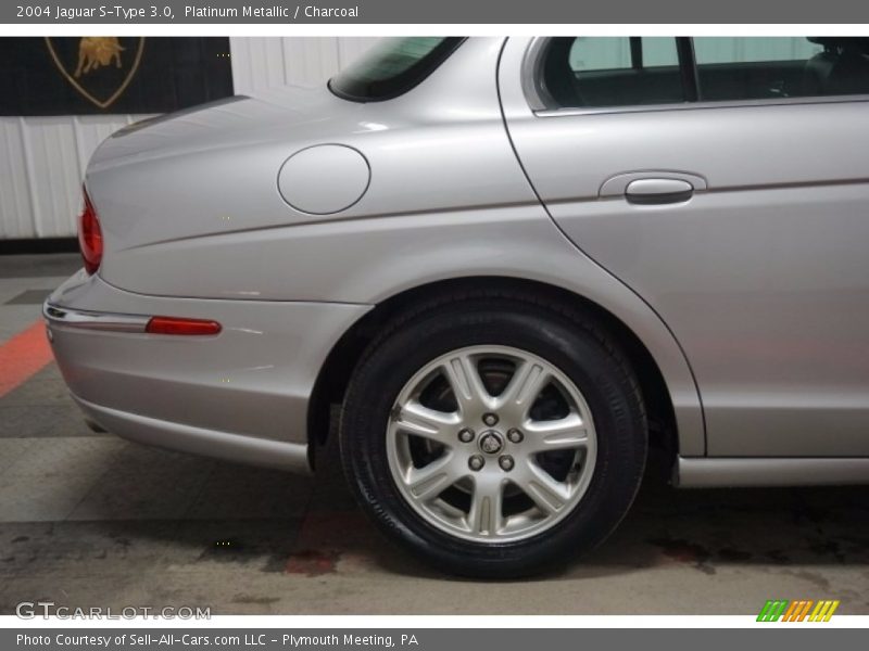 Platinum Metallic / Charcoal 2004 Jaguar S-Type 3.0