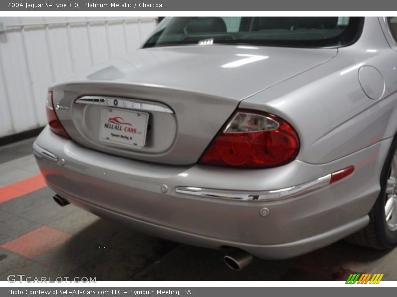 Platinum Metallic / Charcoal 2004 Jaguar S-Type 3.0