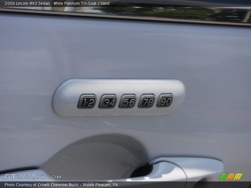 White Platinum Tri-Coat / Sand 2009 Lincoln MKZ Sedan