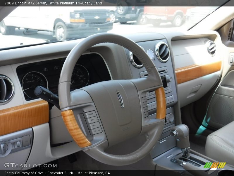 White Platinum Tri-Coat / Sand 2009 Lincoln MKZ Sedan