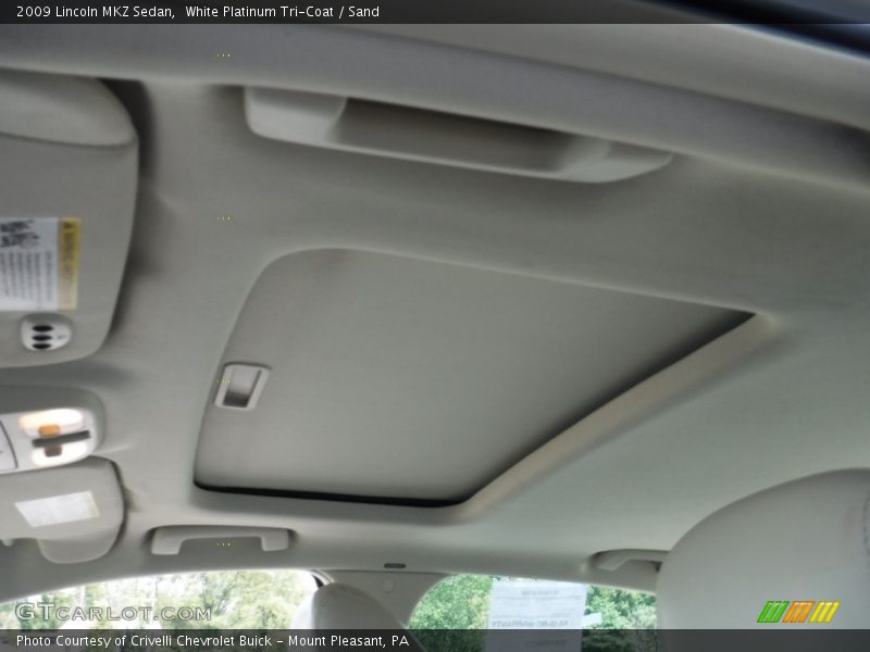 White Platinum Tri-Coat / Sand 2009 Lincoln MKZ Sedan