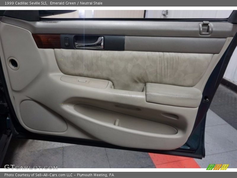 Emerald Green / Neutral Shale 1999 Cadillac Seville SLS
