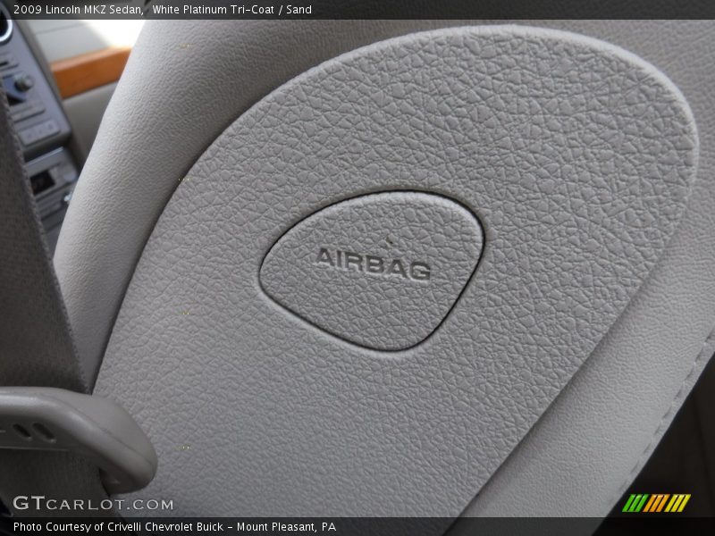 White Platinum Tri-Coat / Sand 2009 Lincoln MKZ Sedan