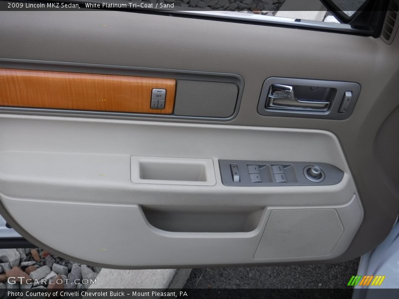 White Platinum Tri-Coat / Sand 2009 Lincoln MKZ Sedan