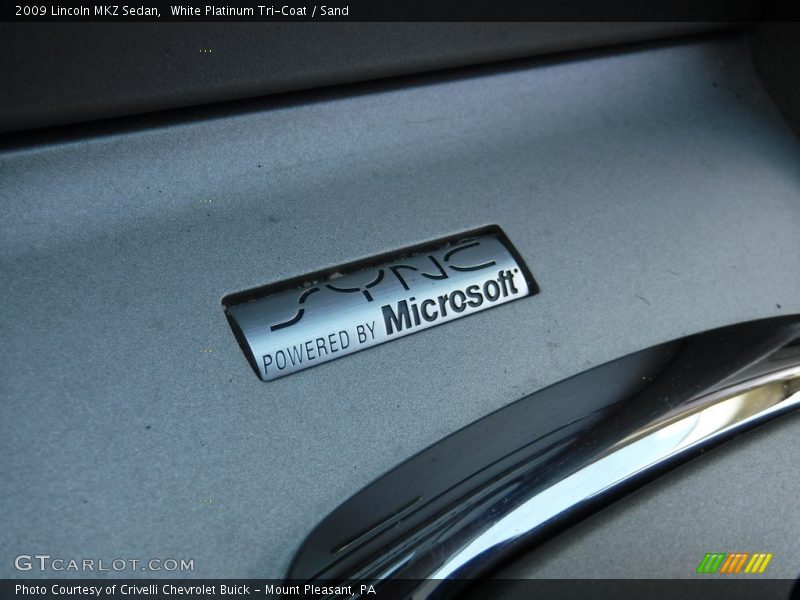 White Platinum Tri-Coat / Sand 2009 Lincoln MKZ Sedan