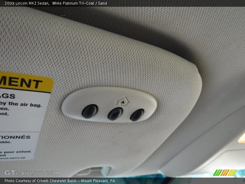 White Platinum Tri-Coat / Sand 2009 Lincoln MKZ Sedan