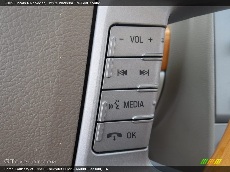 White Platinum Tri-Coat / Sand 2009 Lincoln MKZ Sedan