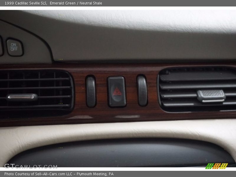 Emerald Green / Neutral Shale 1999 Cadillac Seville SLS