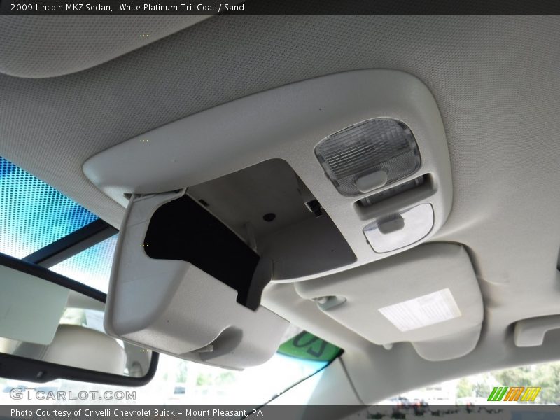 White Platinum Tri-Coat / Sand 2009 Lincoln MKZ Sedan