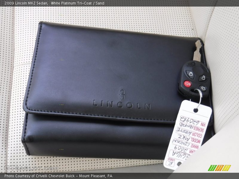 White Platinum Tri-Coat / Sand 2009 Lincoln MKZ Sedan