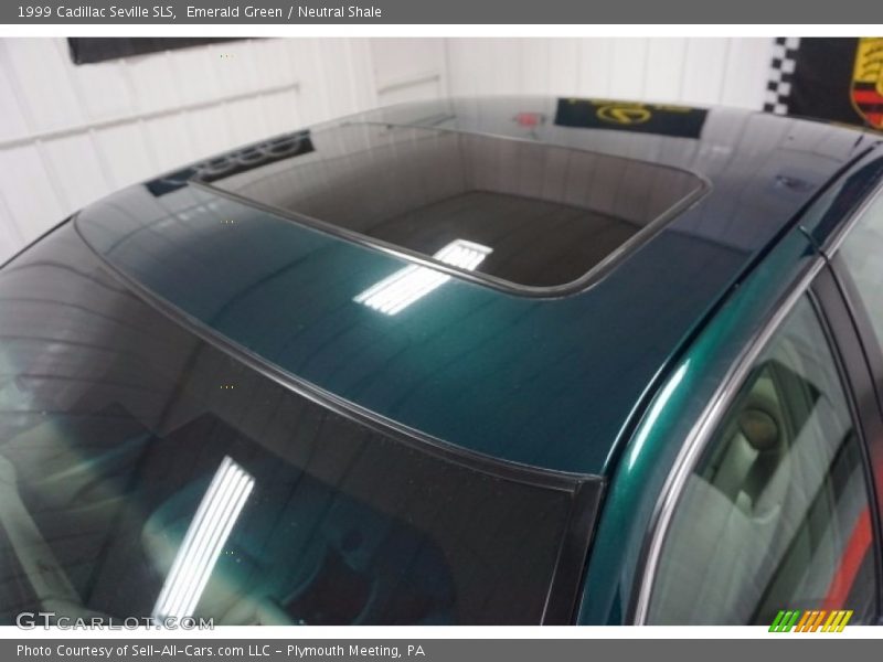 Emerald Green / Neutral Shale 1999 Cadillac Seville SLS