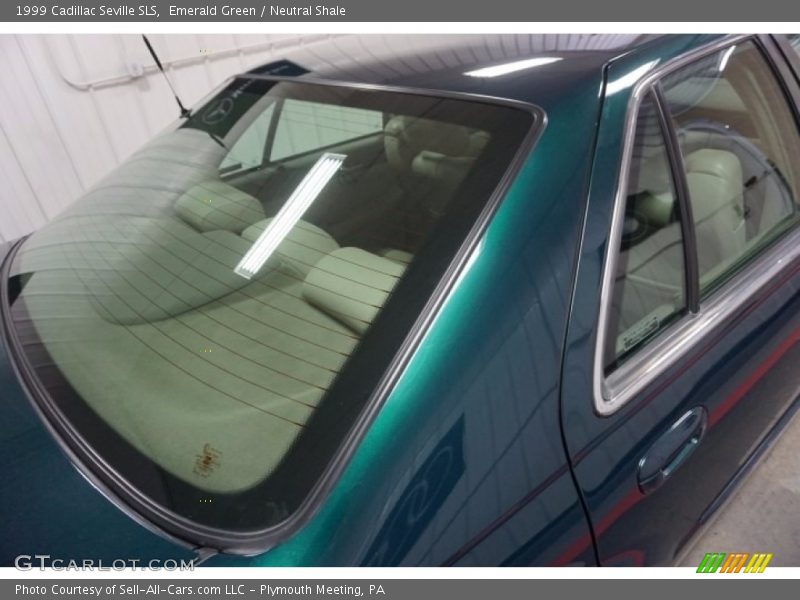 Emerald Green / Neutral Shale 1999 Cadillac Seville SLS