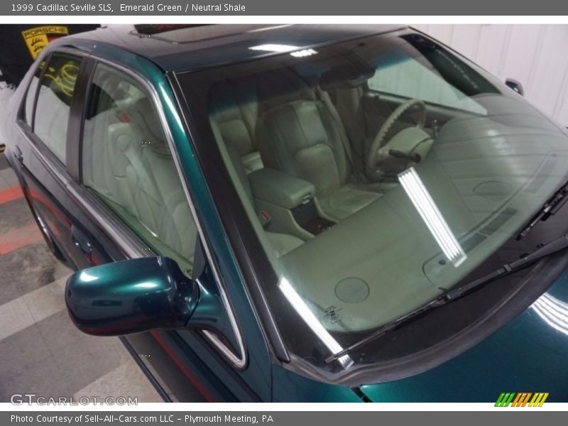Emerald Green / Neutral Shale 1999 Cadillac Seville SLS