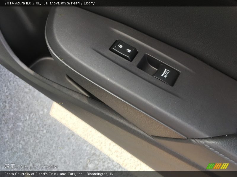 Bellanova White Pearl / Ebony 2014 Acura ILX 2.0L