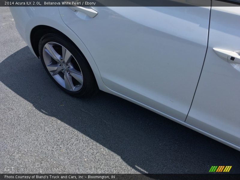 Bellanova White Pearl / Ebony 2014 Acura ILX 2.0L
