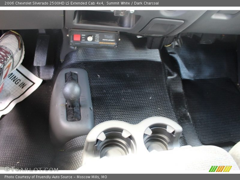 Summit White / Dark Charcoal 2006 Chevrolet Silverado 2500HD LS Extended Cab 4x4