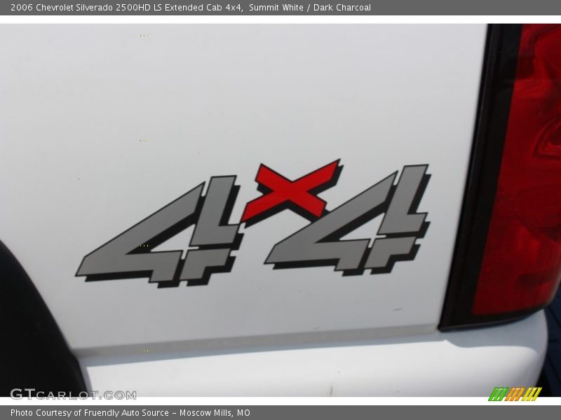 Summit White / Dark Charcoal 2006 Chevrolet Silverado 2500HD LS Extended Cab 4x4