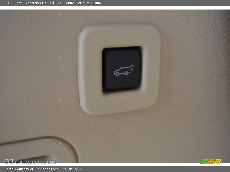 White Platinum / Dune 2017 Ford Expedition Limited 4x4