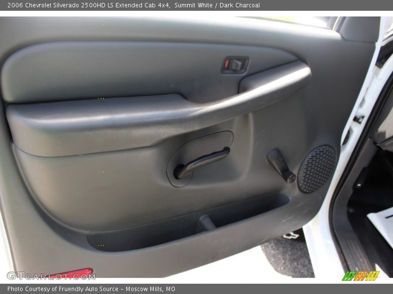 Summit White / Dark Charcoal 2006 Chevrolet Silverado 2500HD LS Extended Cab 4x4