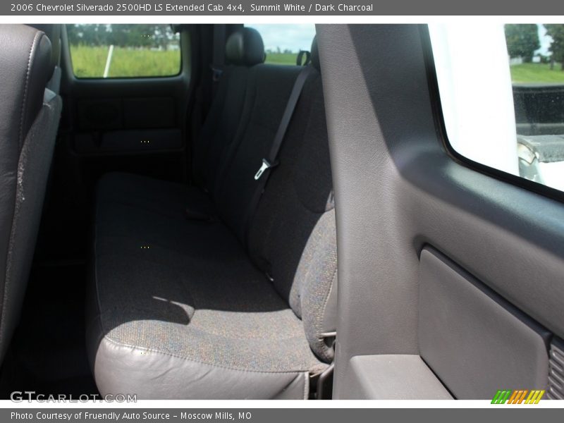 Summit White / Dark Charcoal 2006 Chevrolet Silverado 2500HD LS Extended Cab 4x4