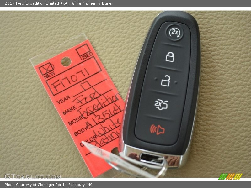 White Platinum / Dune 2017 Ford Expedition Limited 4x4